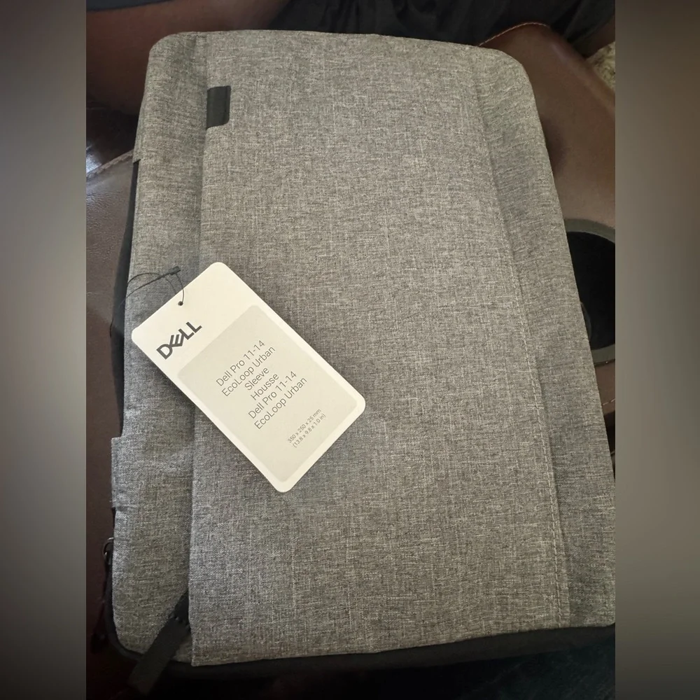 Dell Pro 11-14 Urban Sleeve NWT